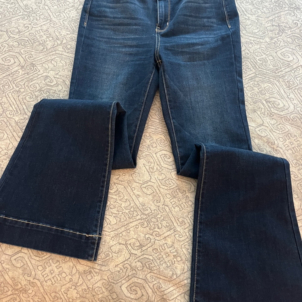 JUDY BLUE FLARE JEANS